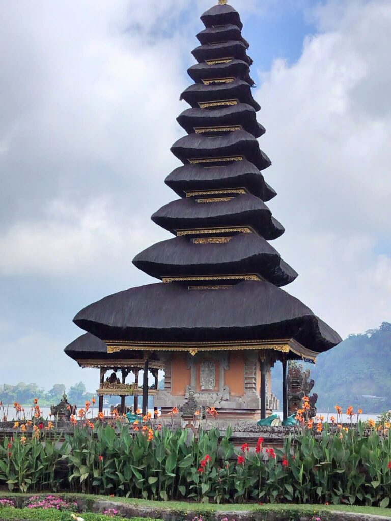 উলুম দানুর মূল মন্দির