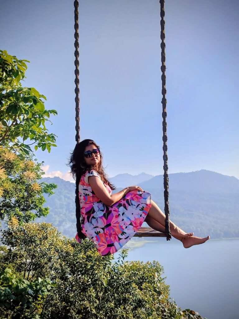 পার্কের সুইং
